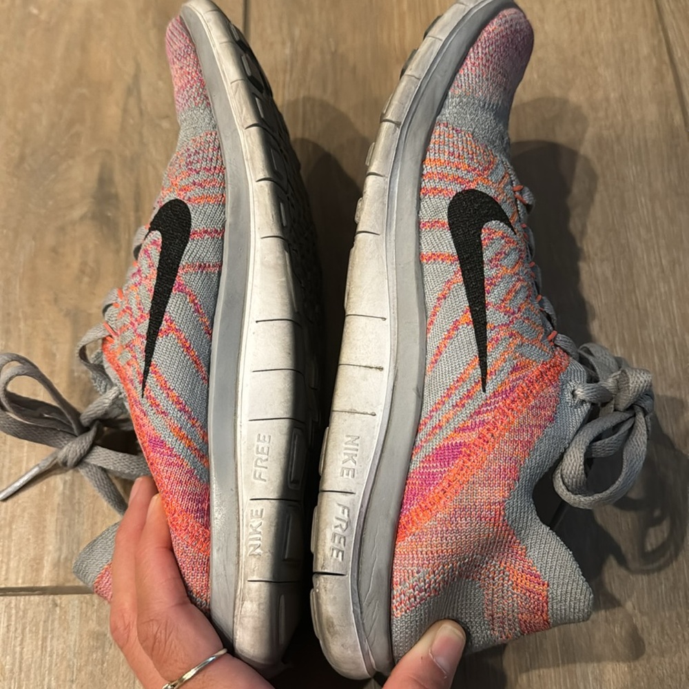 Women’s Nike free 4.0 Running Shoes - Picture 3 of 8